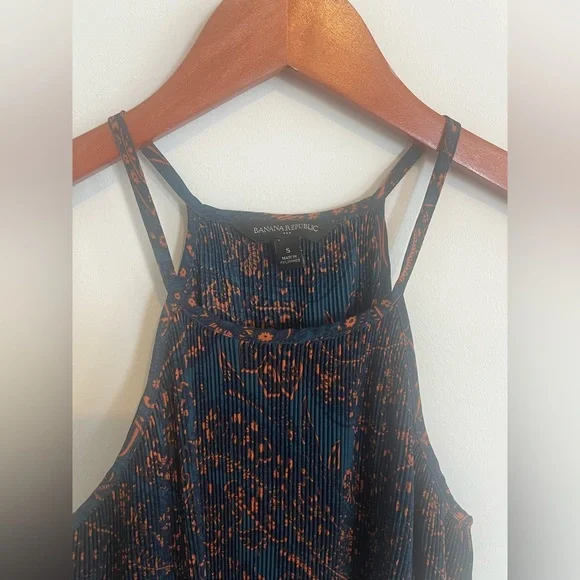 Banana Republic Factory blue and orange pleated halter tank - Picture 4 of 6